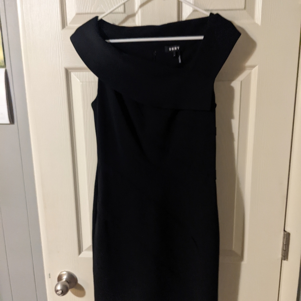 DKNY off the shoulder sheath dress size 6